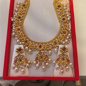 Indian Ornate Gold and Pearl Necklace Set